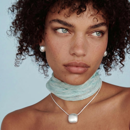 Collar de disco de plata cepillada